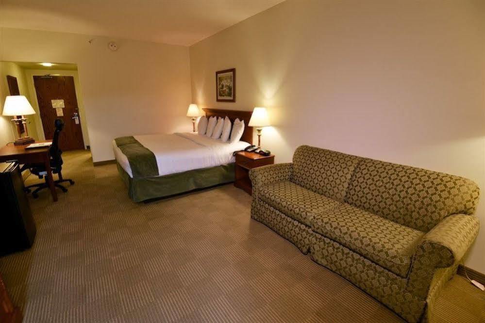 Chief Logan Lodge Hotel & Conference Ngoại thất bức ảnh